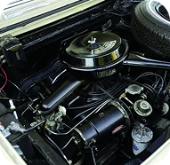 Retrait du moteur thermique d’origine avant conversion électrique