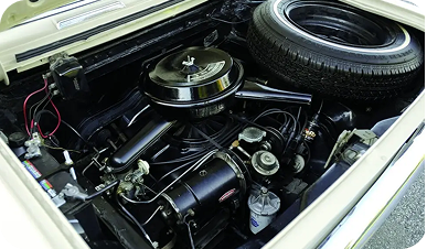 Retrait du moteur thermique d’origine avant conversion électrique