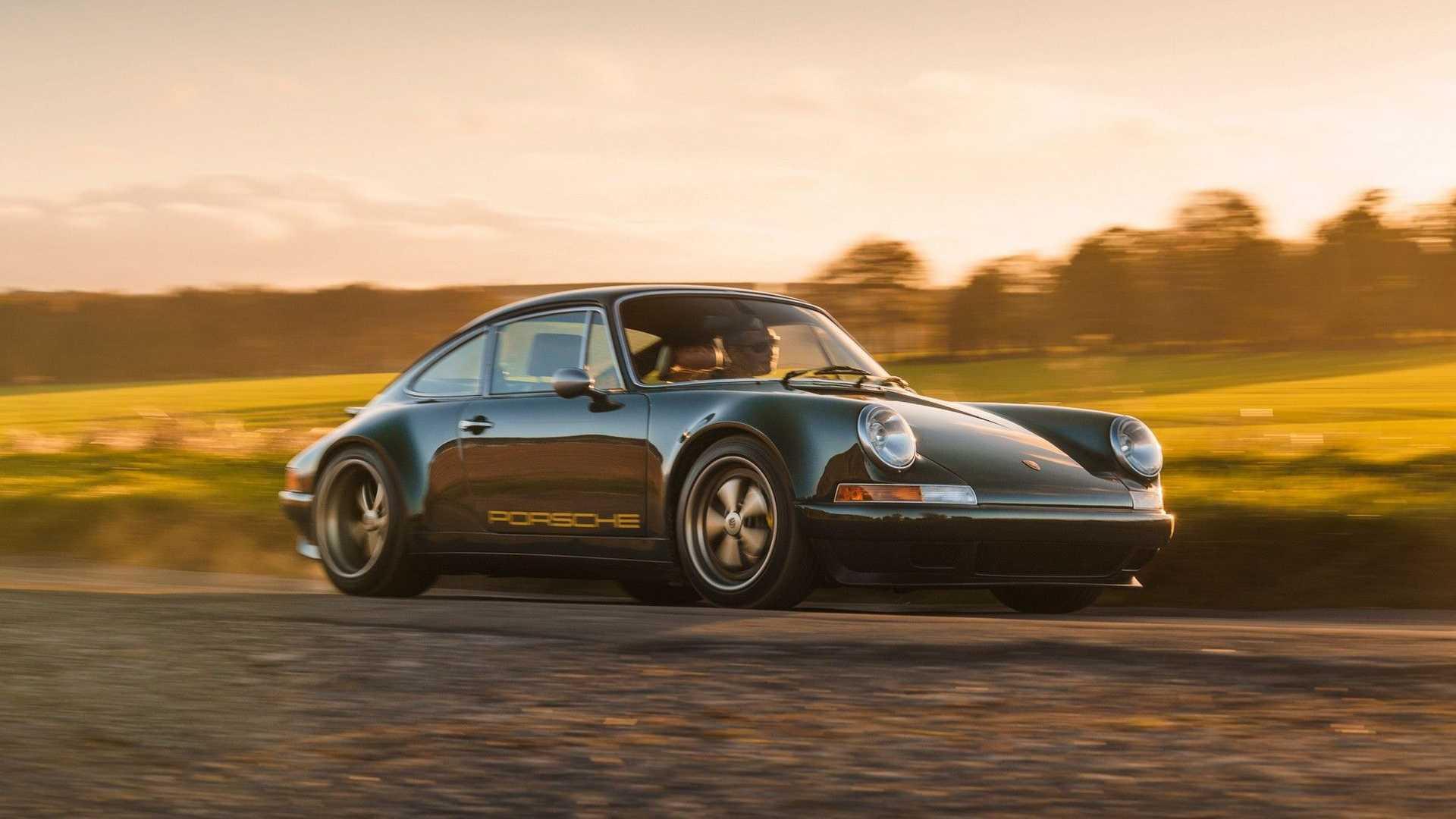 Porsche classique transformée en véhicule électrique